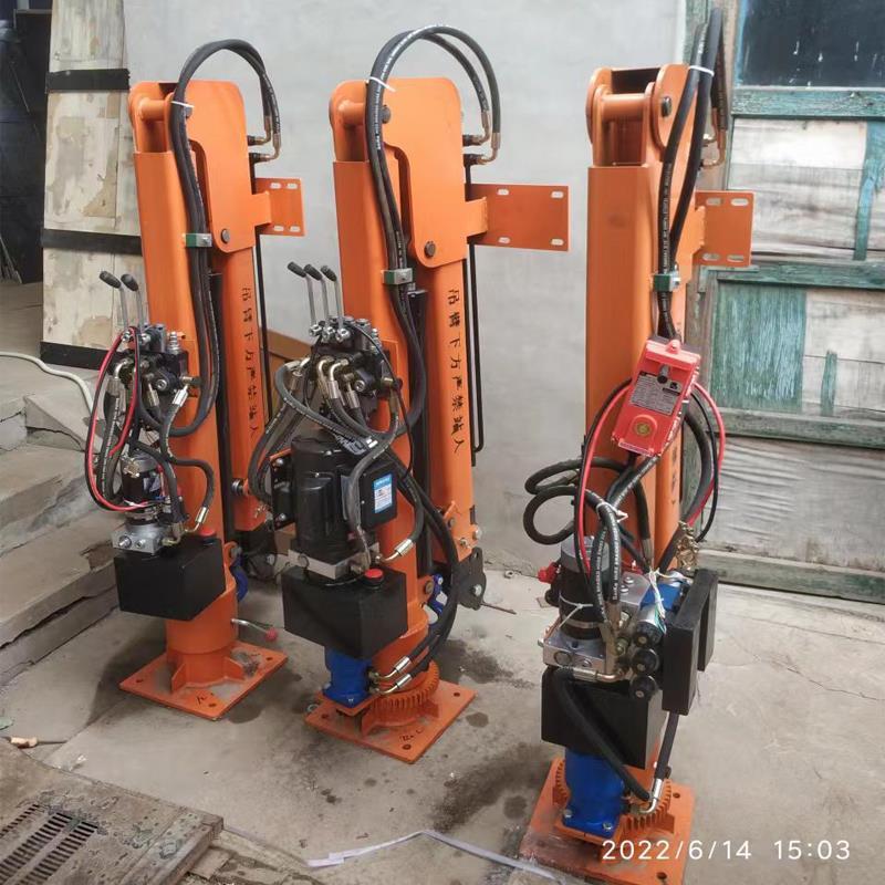 花坛乡重汽蓝牌随车吊 3.2吨 国六动力强 液压驱动 农用自卸起重机